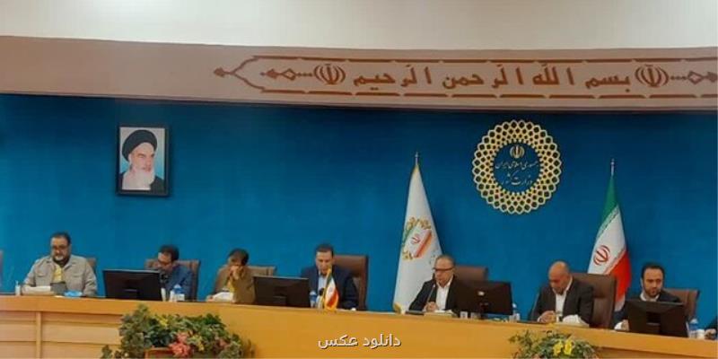 جذب ۱۰۰ هزار نفر از دانشجویان نخبه در کارخانه ها